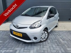 Toyota Aygo - 1.0 VVT-i Now/ 1e EIG. AFK./ AIRCO/ NAP