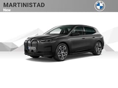 BMW iX - xDrive40 High Executive 71 kWh | Co-Pilot Pack | Trekhaak | Active Steering | Sky Lounge |