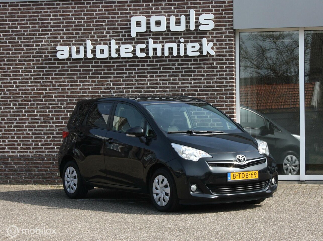 Toyota Verso S - Panoramadak, 1e eigenaar 1.3 VVT-i Aspiration - AutoWereld.nl