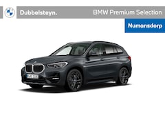 BMW X1 - xDrive25e | High Exe | Sport Line | 18'' | Trekhaak | Stuur + Stoelverw. | Panoramadak | G