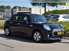 MINI Cooper - 1.5 Business 5-DEURS/AIRCONDITIONING/CRUISE CONTROL/NAVIGATIE/LM-VELGEN/61.485 km NAP/nieu