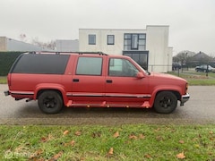 Chevrolet Suburban - dubbel cabine grijs kenteken