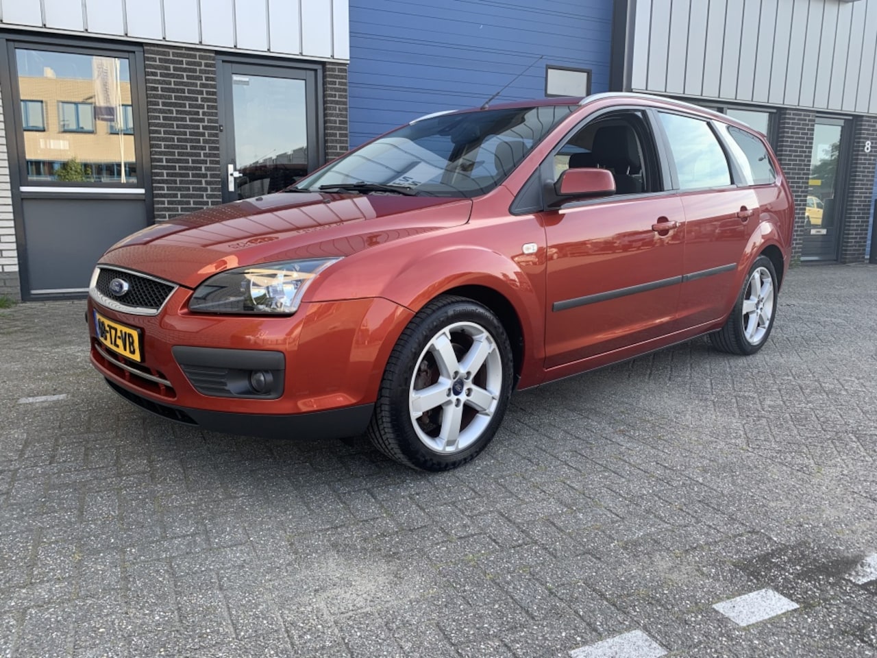 Ford Focus Wagon - 2.0-16V Rally Edition 2.0-16V RALLY EDITION - AutoWereld.nl