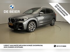 BMW X1 - XDrive 2.5E Hybride / M-Sportpakket / LED / Leder / HUD / Schuifdak / Trekhaak / Keyles go