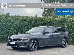 BMW 3-serie Touring - 330e xDrive | BJ 22 | High Exe | Sport Line | 19'' | Panoramadak | Getint Glas | Laser | H