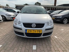 Volkswagen Polo - POLO