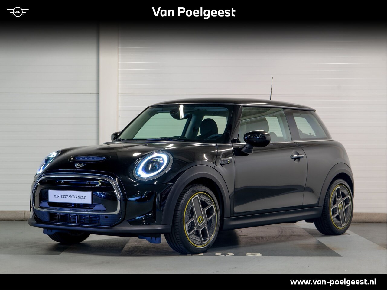 MINI Mini Electric - Essential | Comfort Pack | Connected Navigation | 17inch | Apple CarPlay - AutoWereld.nl