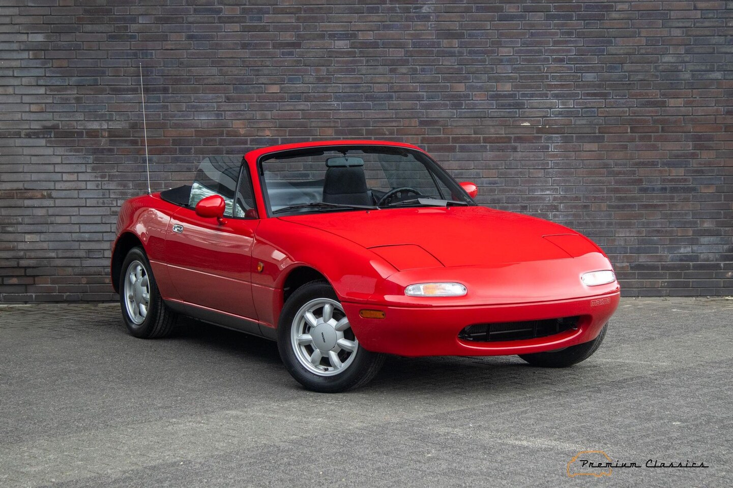 Mazda MX-5 - 1.6i-16V | 9.000KM! | Factory New | A1 Condition | First Paint - AutoWereld.nl