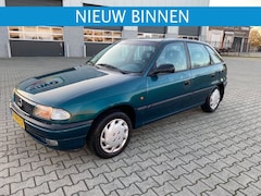 Opel Astra - 1.6i Fresh 1.6 1e EIGENAAR AUTO MET MAAT