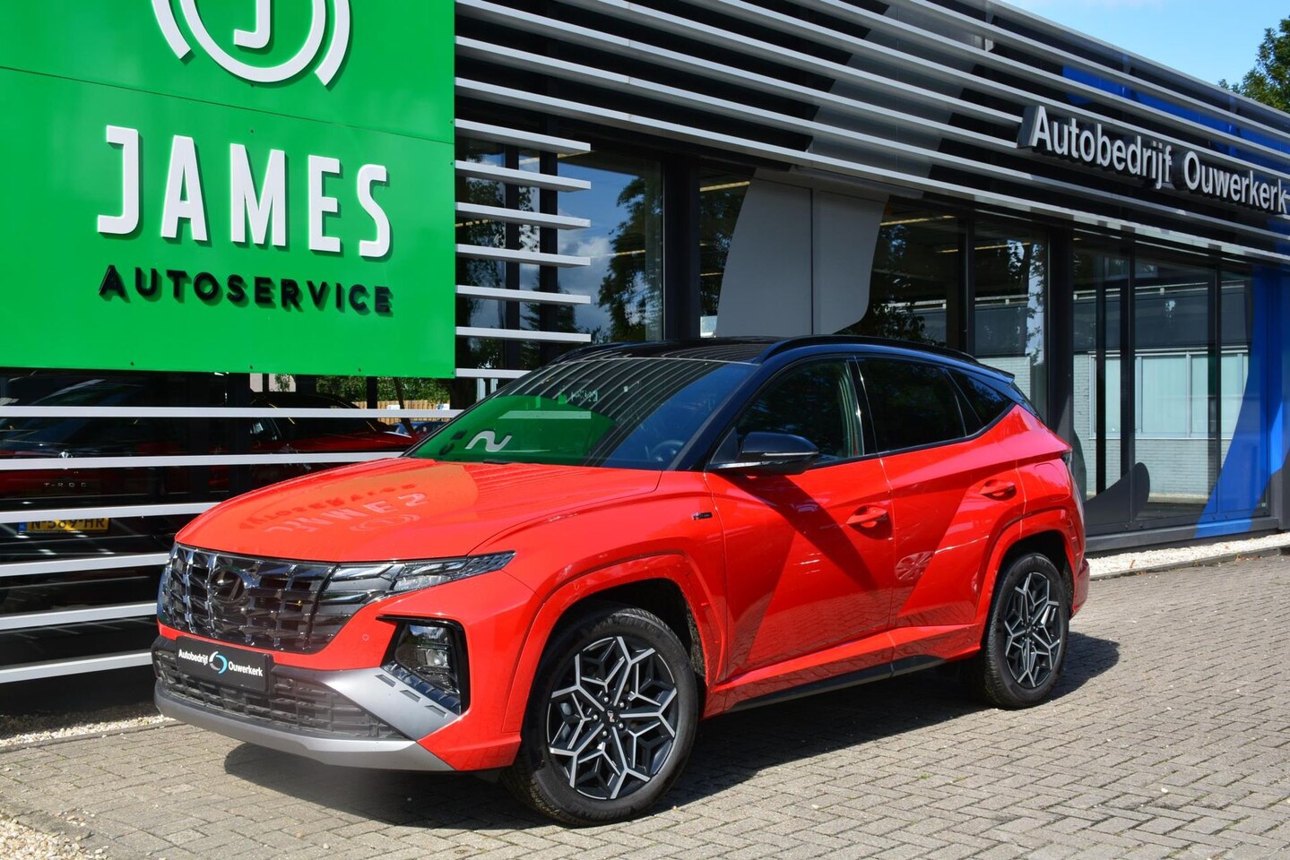 hyundai-tucson-1-6-t-gdi-phev-n-line-red-edition-two-tone-2022-hybride