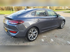 Hyundai i30 - 1.4 T-GDI Premium