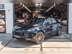 Porsche Macan - 3.6 Turbo Performance Package 441 PK *Sport-ChPano * BOSE * Luchtvering *21 Inch rono * PD