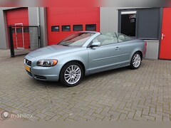 Volvo C70 Convertible - 2.4 Momentum . Leer , Clima , PDC , 17 Inch ,