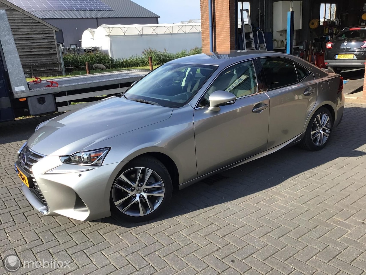 Lexus IS - 300h Hybrid Bus. Line./ BTW auto/Nieuwstaat/NL auto - AutoWereld.nl