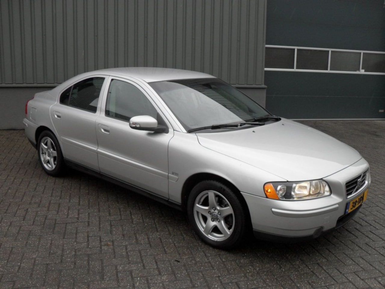 Volvo S60 - 2.4D NAVI, LEER, EDITION II - AutoWereld.nl