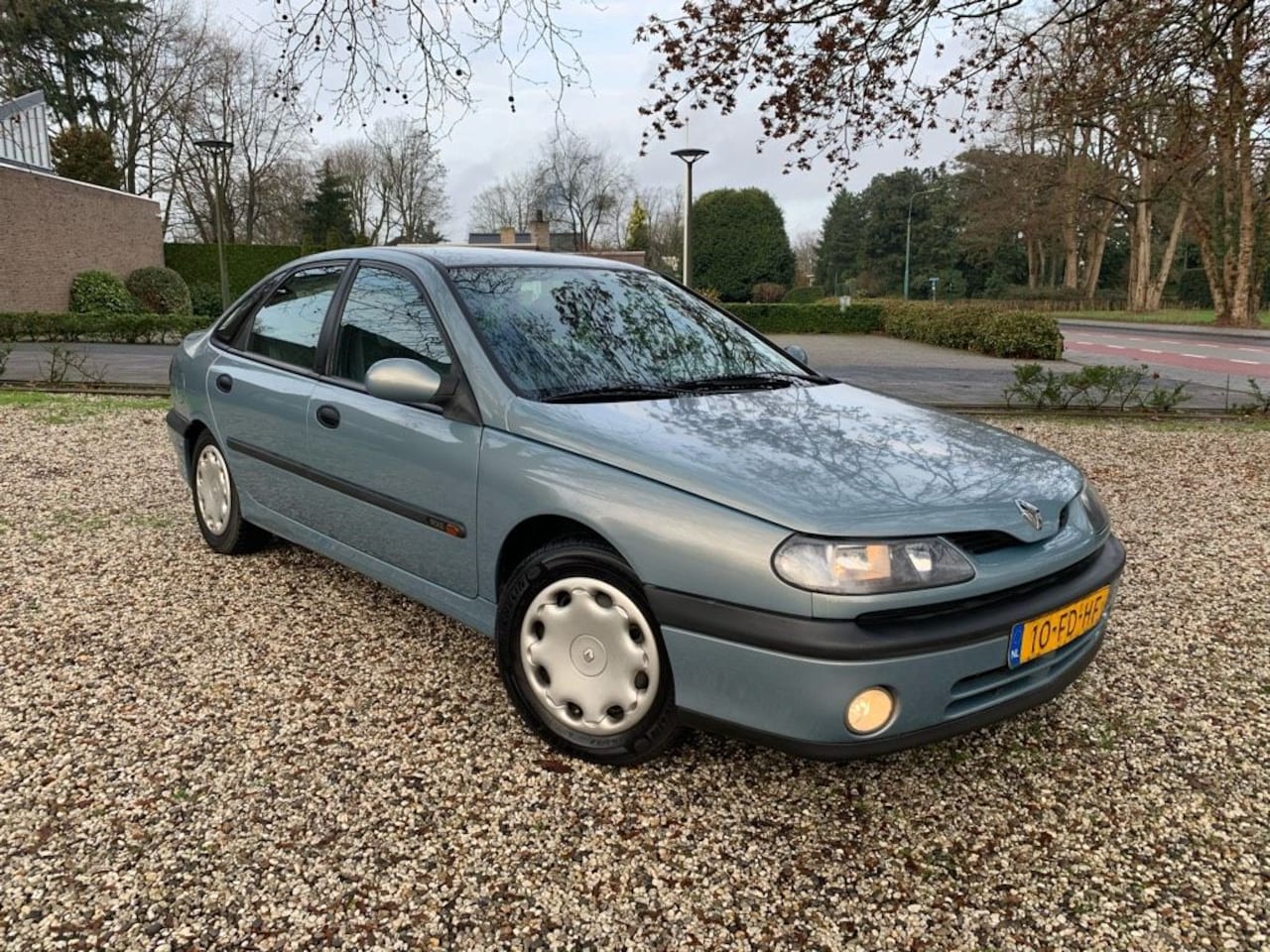 Renault Laguna - 1.6-16V RXE RIJDT SUPER! - AutoWereld.nl