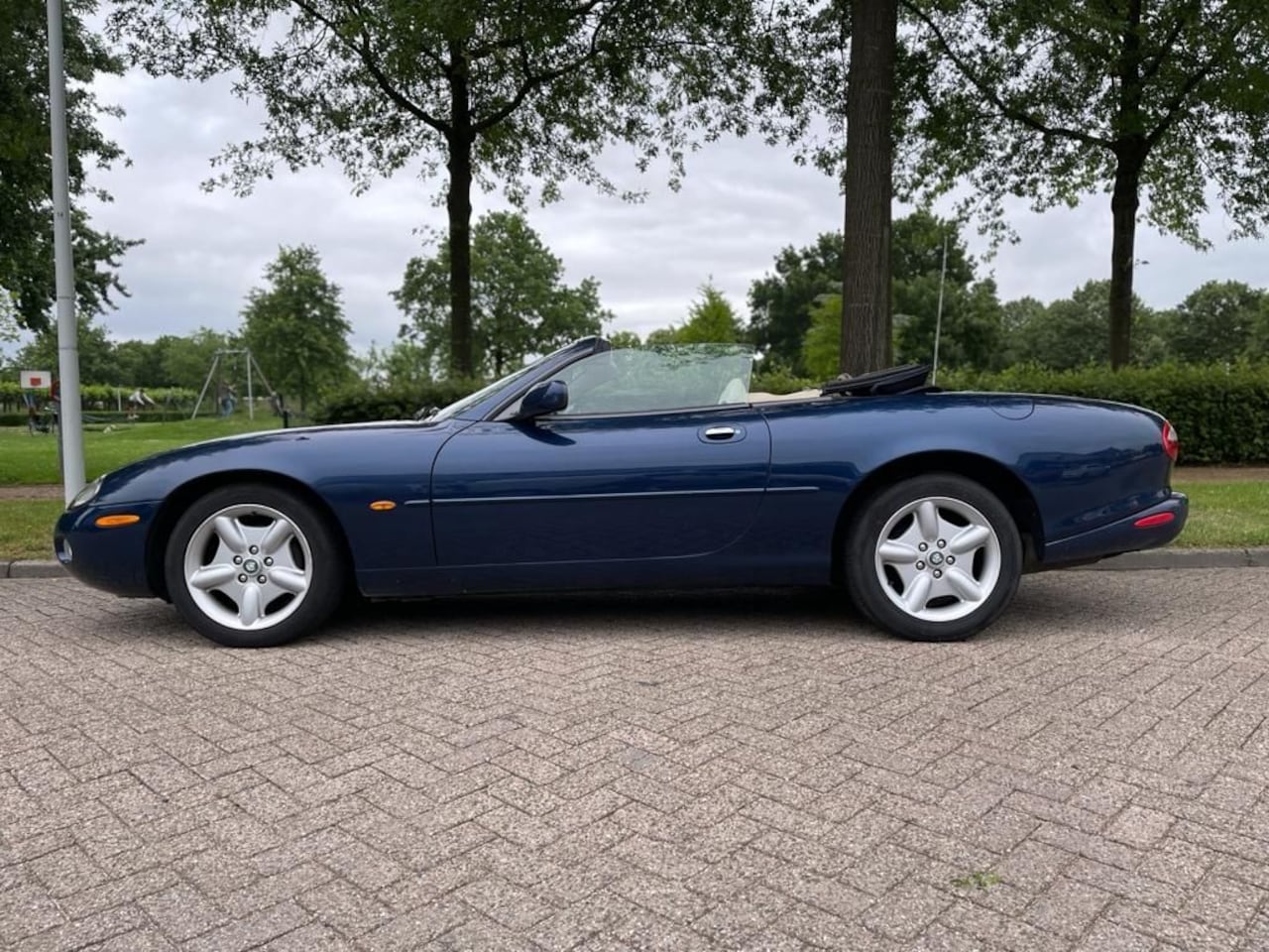 Jaguar XK8 - 4.0 V8 Convertible 98000 Mijl - AutoWereld.nl