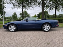 Jaguar XK8 - 4.0 V8 Convertible 98000 Mijl