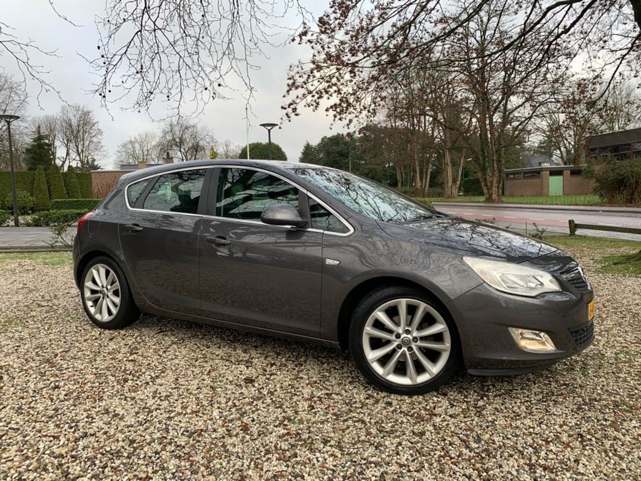 Opel Astra - 1.6 Cosmo 1.6 Cosmo - AutoWereld.nl