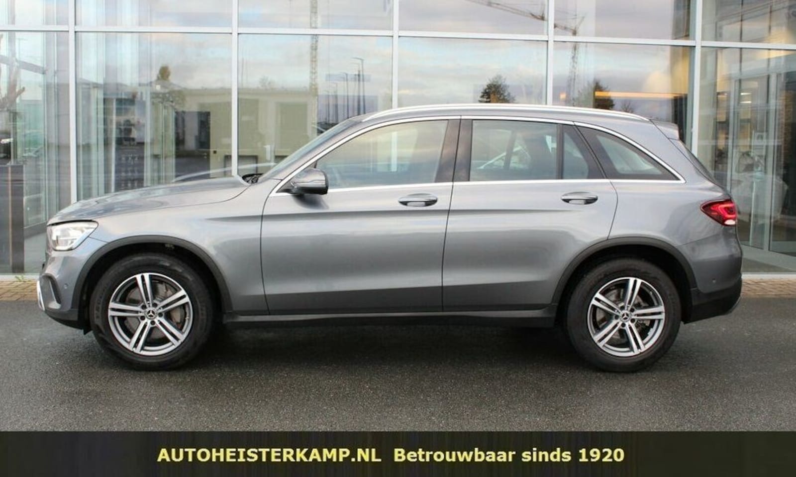 Mercedes-Benz GLC-klasse - 200 4MATIC 197 PK Trekhaak Digitaal Dashboard Stoelverwarming - AutoWereld.nl