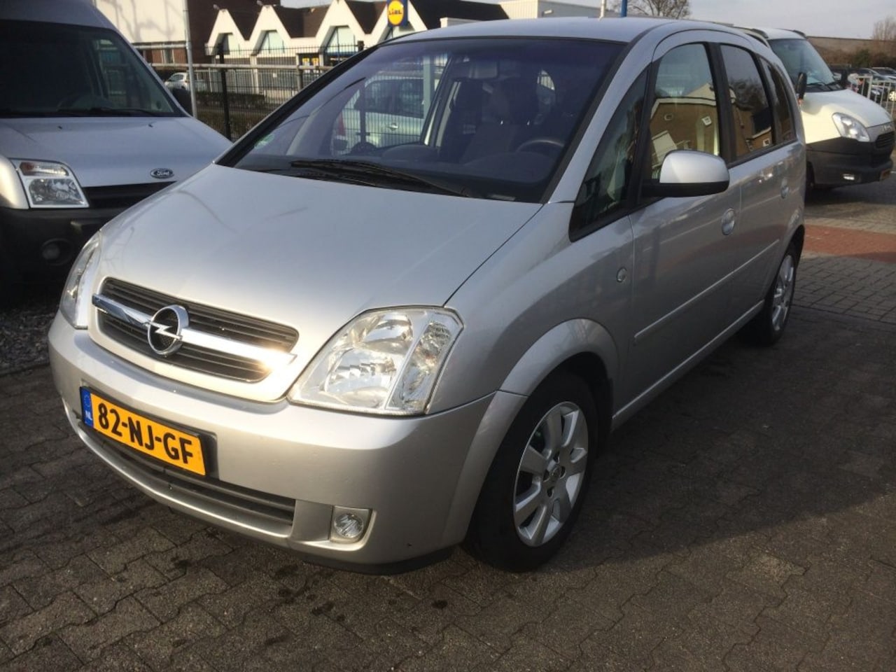 Opel Meriva - 1.8-16V Cosmo 1.8-16V Cosmo, BJ 2003,CLIMA*** CRUISE CONTR - AutoWereld.nl