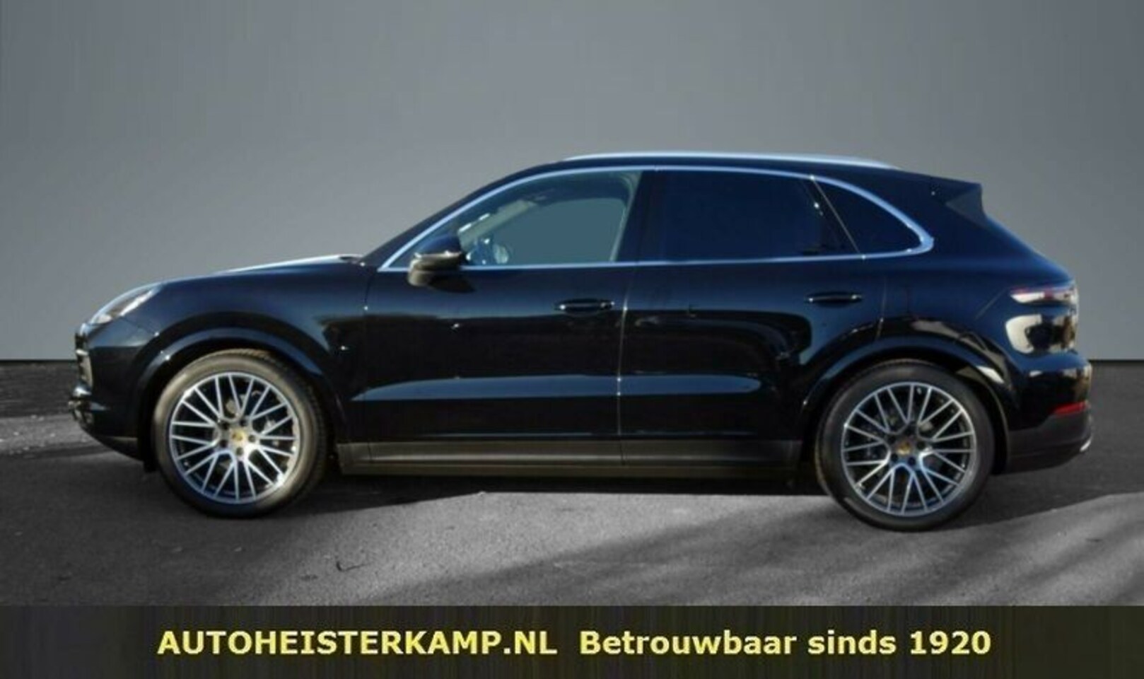 Porsche Cayenne - 3.0 340 PK ACC Luchtvering Trekhaak Panoramadak 21 Inch - AutoWereld.nl