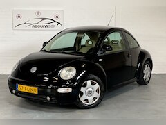 Volkswagen New Beetle - 2.0 Highline |Airco |Leder |Stoelverw