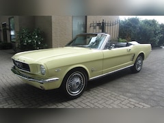 Ford Mustang - USA V 8 Cabrio Mooie Staat