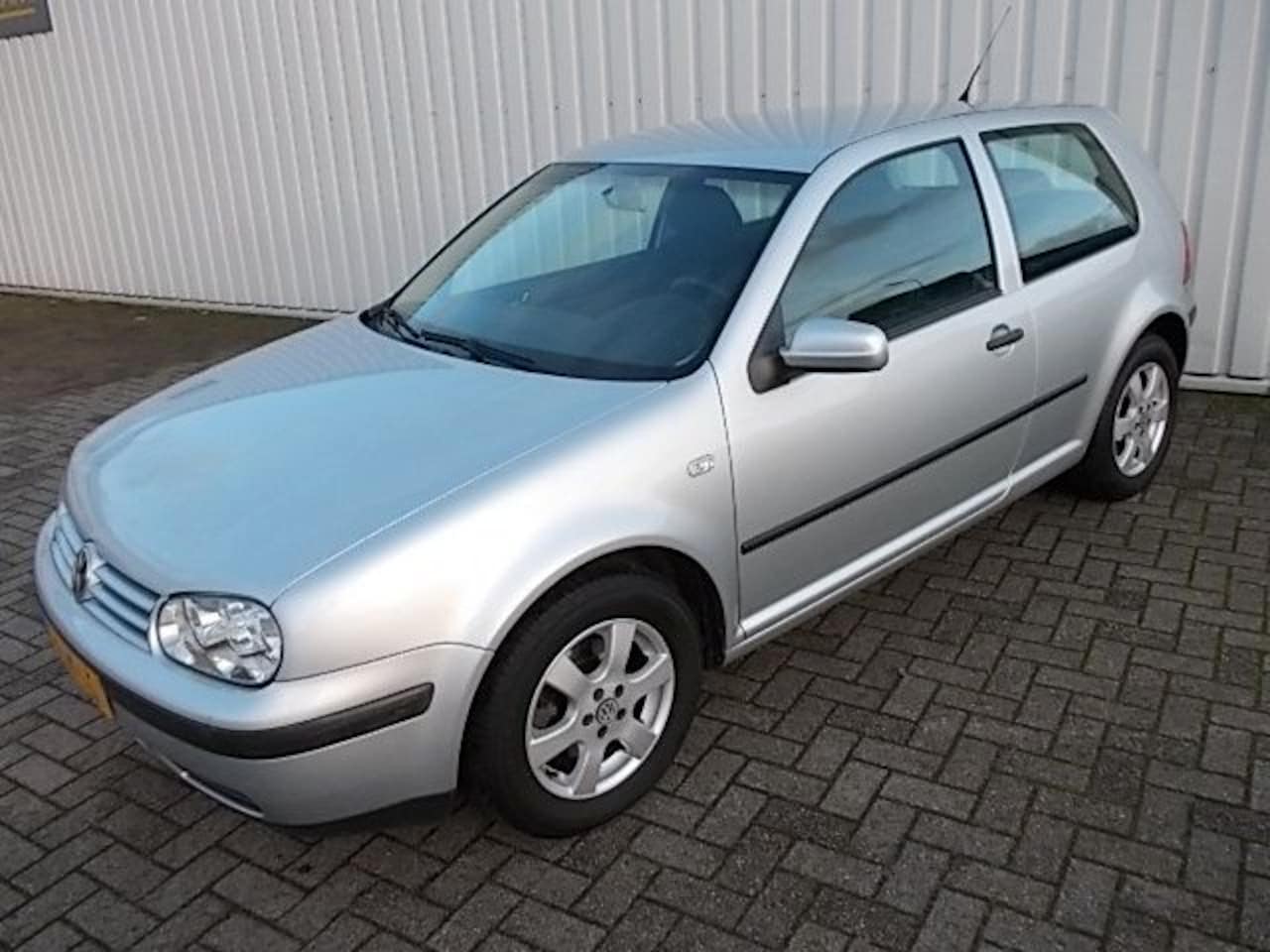 Volkswagen Golf - 2.0 Comfortline 2.0 Comfortline - AutoWereld.nl