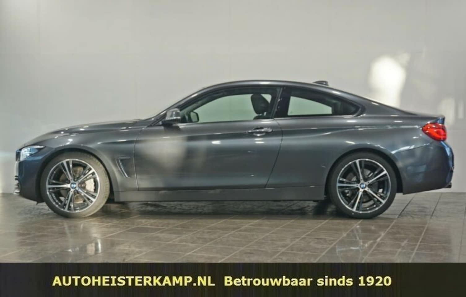 BMW 4-serie Coupé - 440i 326 PK Schuifdak Head-Up Leder 19 Inch - AutoWereld.nl