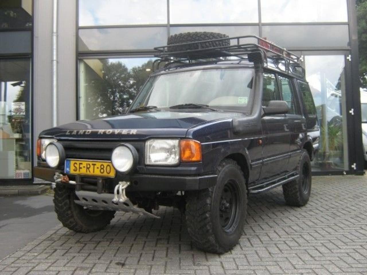 Land Rover Discovery - 2.5 TDI Automaat 4WD UNIEKE AUTO Staat in de Krim - AutoWereld.nl