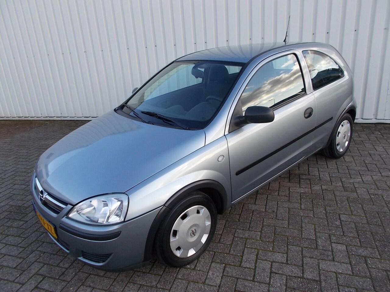 Opel Corsa - 1.2-16V Essentia 1.2-16V Essentia - AutoWereld.nl