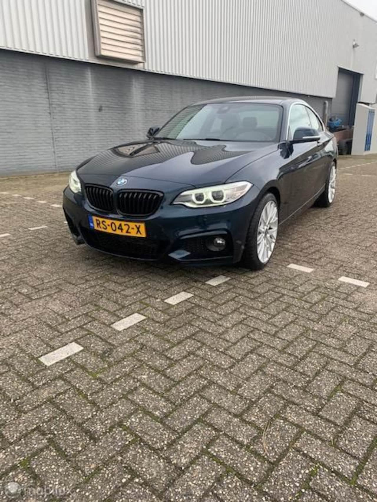 BMW 2-serie Coupé - 220d Coupe F22 High Executive 79000km !!! - AutoWereld.nl