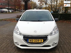 Peugeot 208 - 1.4 HDi Access AIRCOZEER NETJES