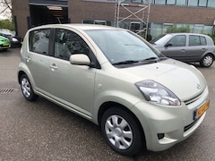 Daihatsu Sirion 2 - 1.3 16V DVVT Comfort