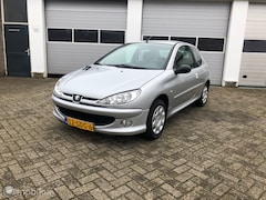 Peugeot 206 - 1.4 Génération 2008 Nieuwe APK