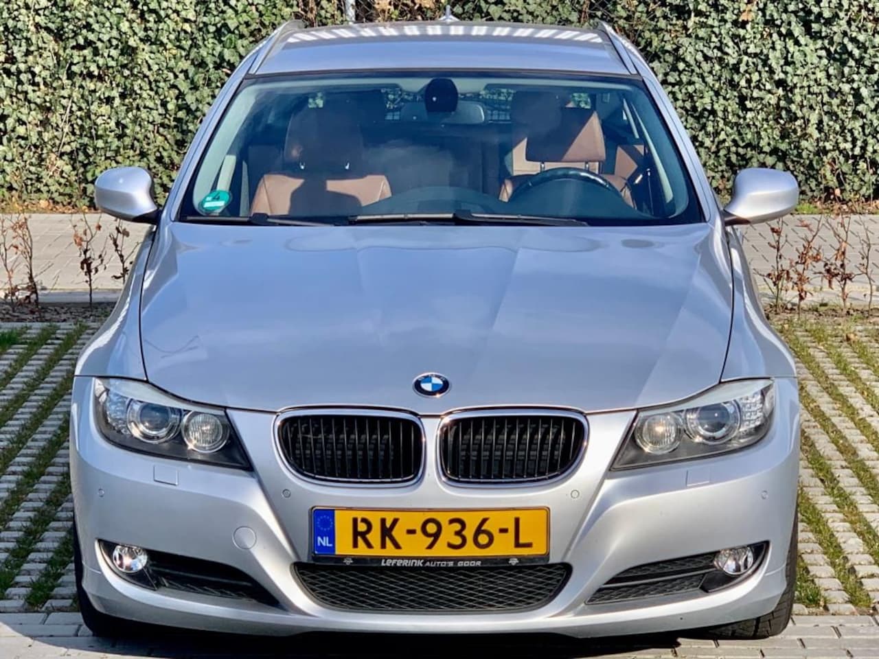 BMW 3-serie Touring - 318i Lci facelift High Exe LEER NAVI AUT - AutoWereld.nl