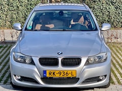 BMW 3-serie Touring - 318i Lci facelift High Exe LEER NAVI AUT