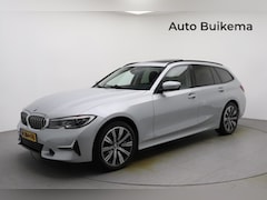 BMW 3-serie Touring - (g21) 320i Luxury Line -Laserlicht -HeadUp -Pano dak -Driving Ass. -Live Cockpit Prof -DAB