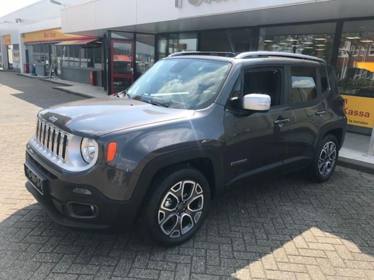 Jeep Renegade - 1.4 MultiAir 140pk FWD Longitude - AutoWereld.nl