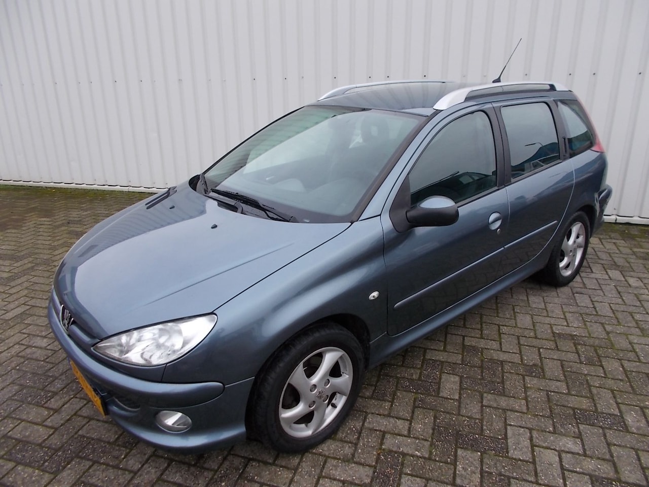 Peugeot 206 SW - 1.6-16V Air-line 3 1.6-16V Air-line 3 - AutoWereld.nl