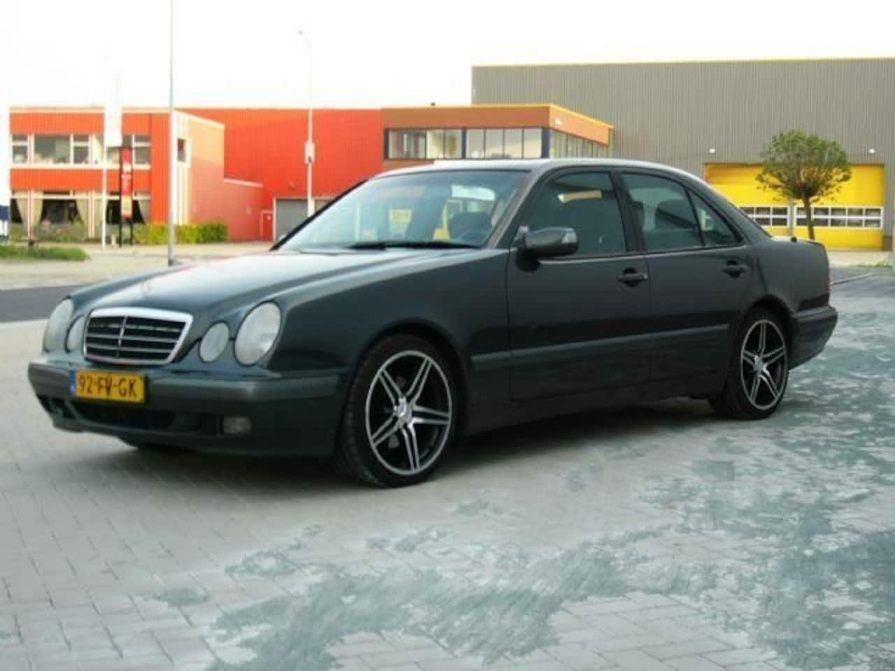 Mercedes-Benz E-klasse - E 320 CDI Classic - AutoWereld.nl