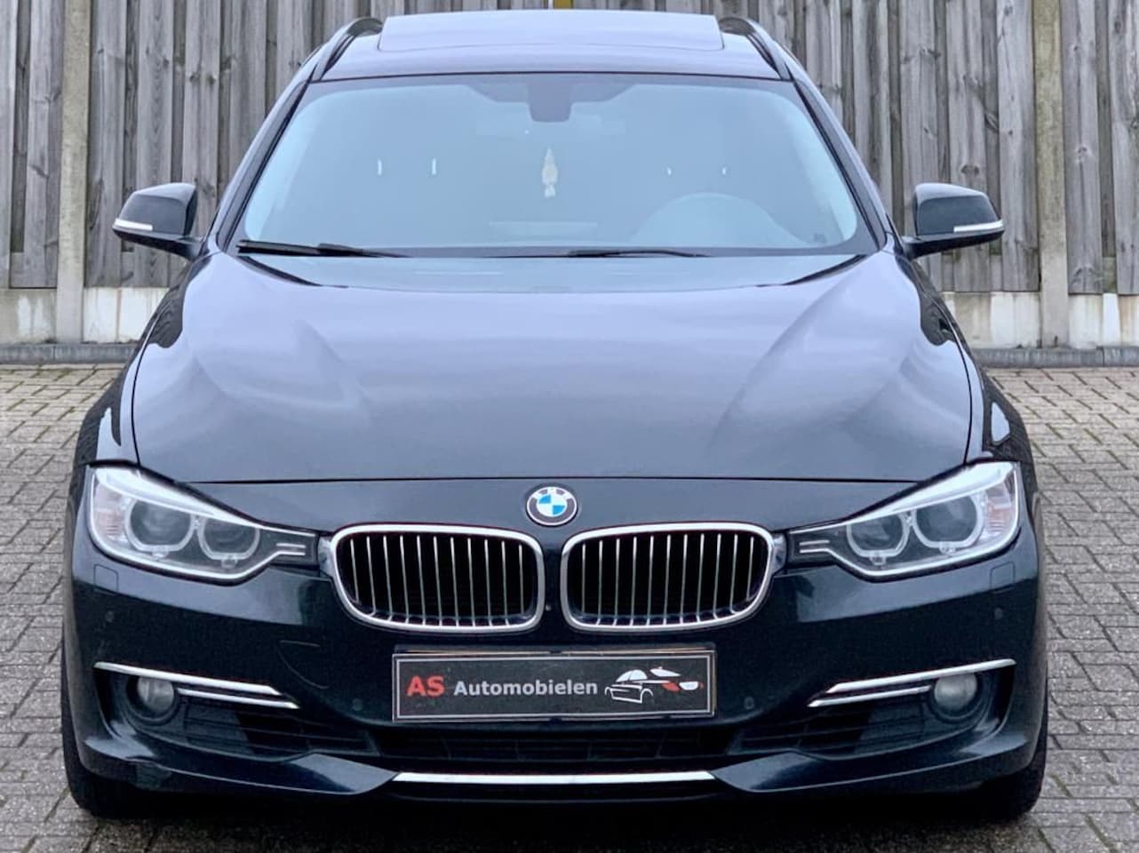 BMW 3-serie Touring - 330d LUXURY MET ALLE OPTIES HUD /PANO 310pk - AutoWereld.nl