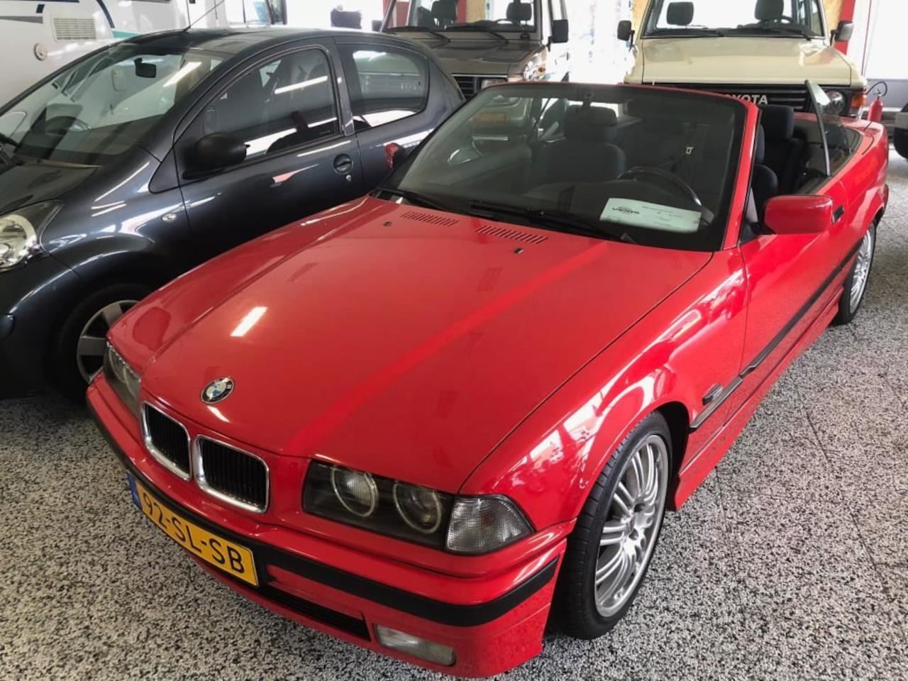 BMW 3-serie Cabrio - 318i 318i - AutoWereld.nl