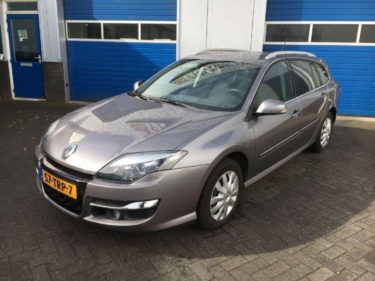 Renault Laguna Estate - 1.5 dCi Dynamique 1.5 dCi Dynamique - AutoWereld.nl