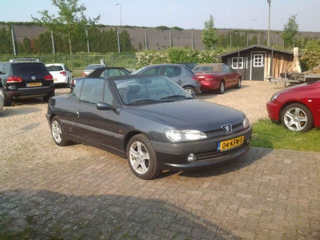 Peugeot 306 Cabriolet - 1.8 automaat zeer lux.s yougtimer. - AutoWereld.nl