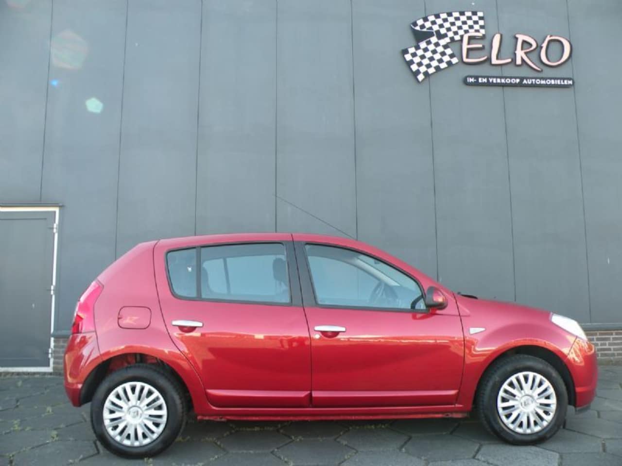 Dacia Sandero - 1.6 Lauréate 1.6 Lauréate - AutoWereld.nl