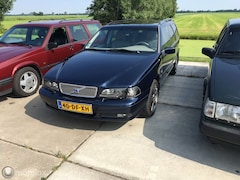 Volvo V70 - 170pk 7 persoons AIRCO cruise & 12x 940 G3/LPG