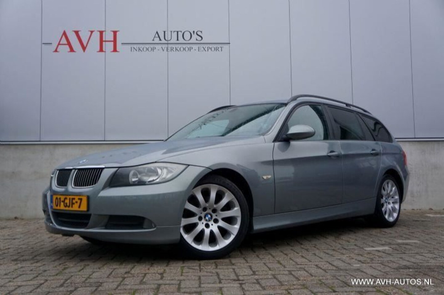 BMW 3-serie Touring - 318d Corporate Lease Business Line 318D Corporate Lease Business Line - AutoWereld.nl