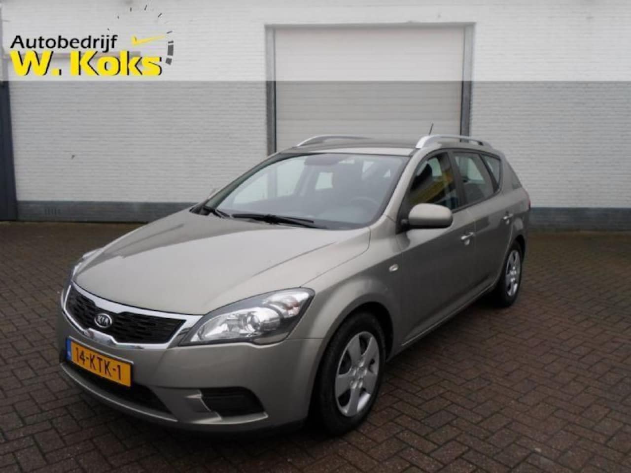 Kia Cee'd Sporty Wagon - 1e eigenaar 1.6 CRDI X-TRA airco - navigatie - AutoWereld.nl